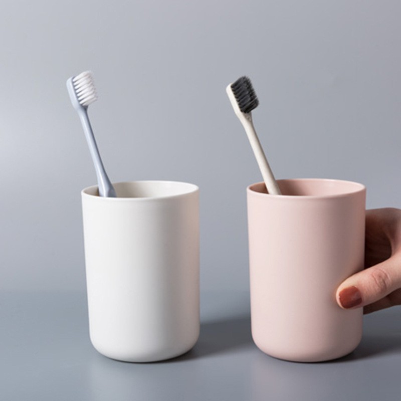 Travel Accessories You Need - Tasse de bain de bouche de